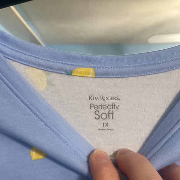 Kim Rogers Lemon t-shirt top. Size 1X. - Picture 3 of 3